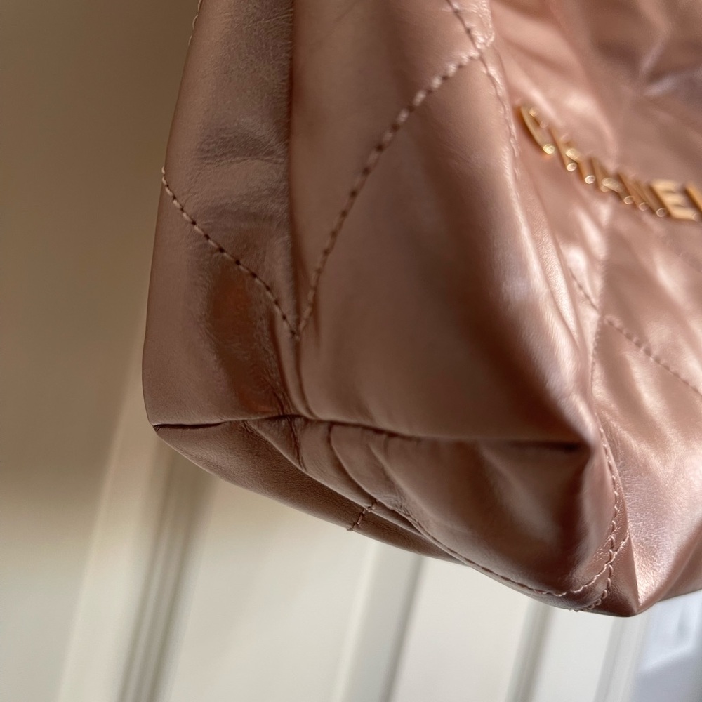 Chanel 22 bag, Small - Picture 6 of 11